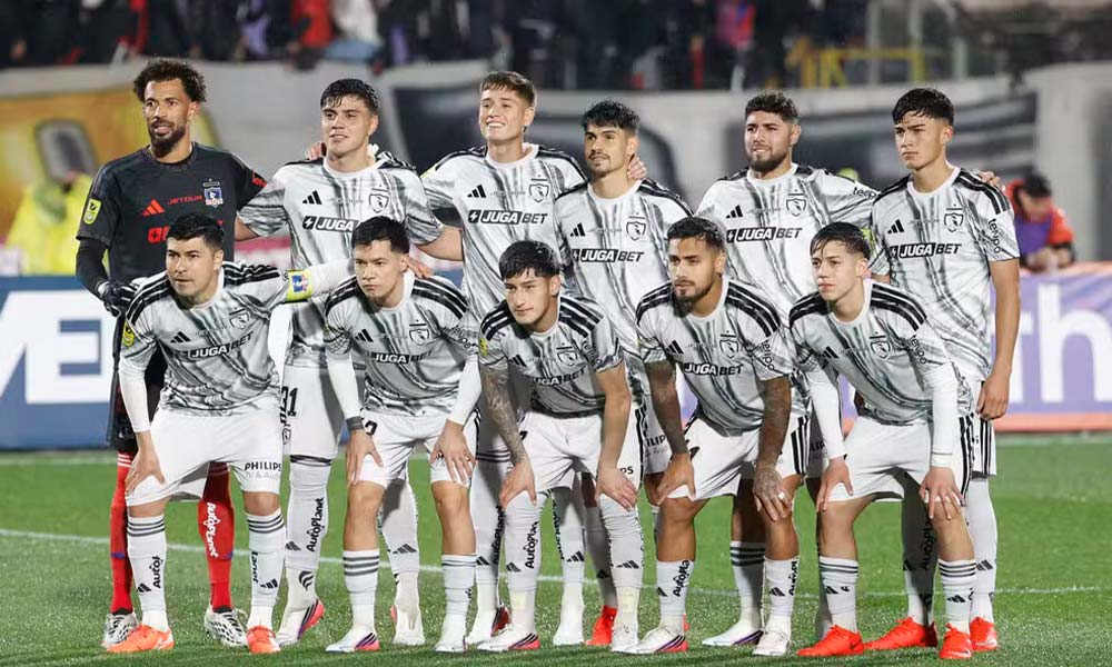Vozinha estreia-se pelo Colo-Colo com vitória confortável e à frente de 20 mil espectadores
